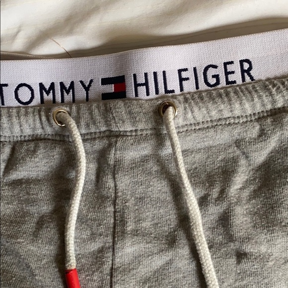 tommy hilfiger booty